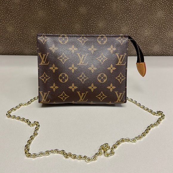 Louis Vuitton Handbags - 🔥🔥🔥Louis Vuitton Toiletry 19 Pouch Crossbody Bag